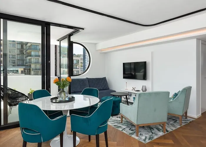 Luxurious Penthouse City Centre Stunning Views