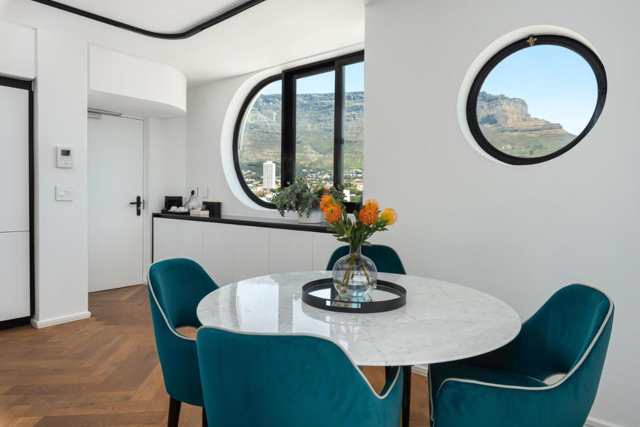 Luxurious Penthouse Centre Stunning Views *