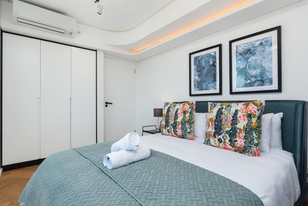 Luxurious Penthouse Centre Stunning Views Apartment