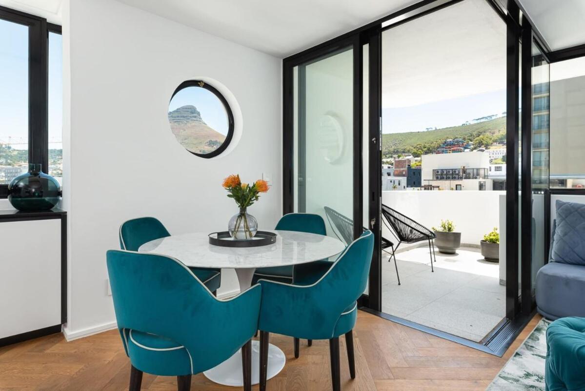 Luxurious Penthouse Centre Stunning Views Apartment *