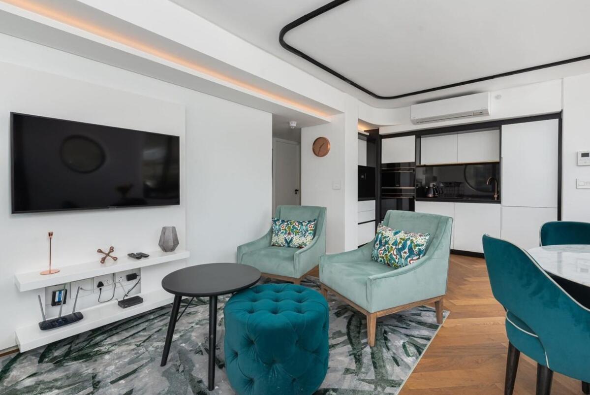 Luxurious Penthouse Centre Stunning Views *