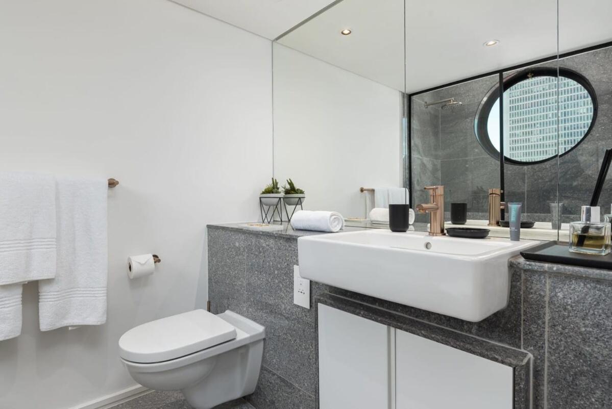 Luxurious Penthouse Centre Stunning Views Cape Town