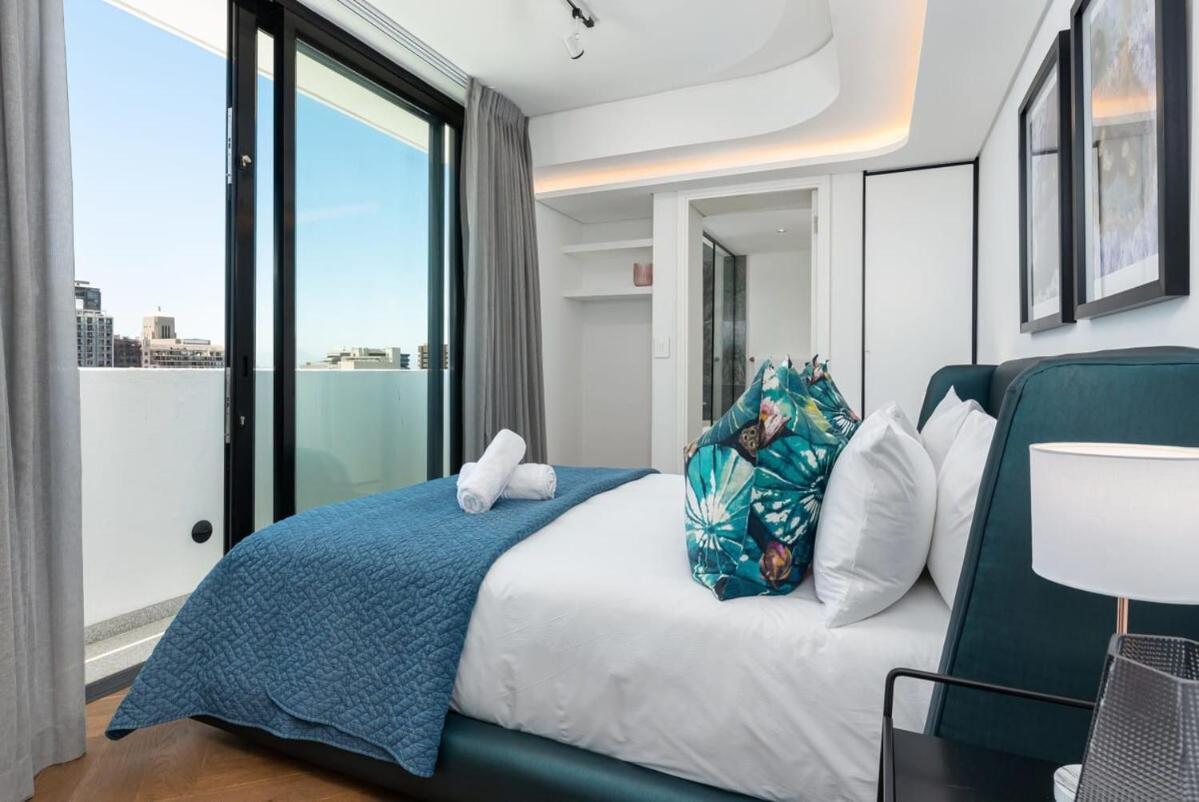 Apartment Luxurious Penthouse Centre Stunning Views *